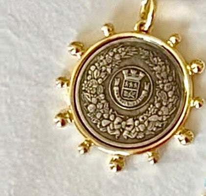 the Caroline Pendant